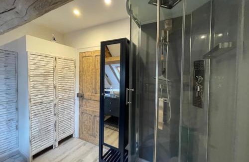 Saint-Saud-Lacoussiere House | Lime Tree Farmhouse