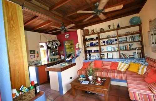 West End Villa | Limeberry House, easy walking to Longbay & Smugglers Cove, beaches
