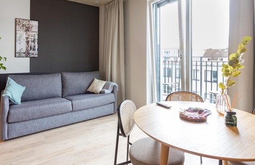 Stadtmitte Apartment | limehome Düsseldorf |Comfort Suite+SofaBed&Balcony