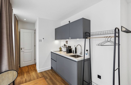 Zuidwal Apartment | Limehome Den Haag Nieuwstraat