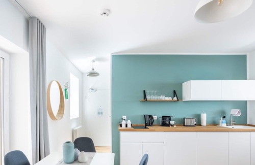 Zentrum-West Apartment | limehome Leipzig Jahnallee|Suite L+balcony+sofaBed
