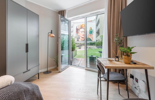 Innenstadtring Apartment | limehome Münster | Single Suite Comfort + Terrace