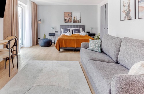 Innenstadtring Apartment | limehome Münster | Suite XL with Sofa Bed