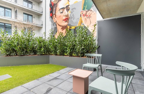 Innenstadtring Apartment | limehome Münster | Suite M with Terrace