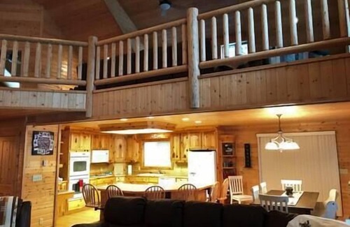 Island Park House | Limelight Lodge-Waterfront-Boat Dock-WiFi