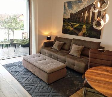 Niedernberg Apartment | Limes2Living-Loggia-Self check-in-Gratis parken