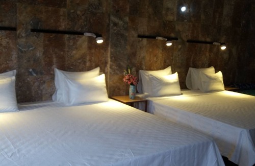 Hoa Lu Hotel | Limestone Boutique Hotel