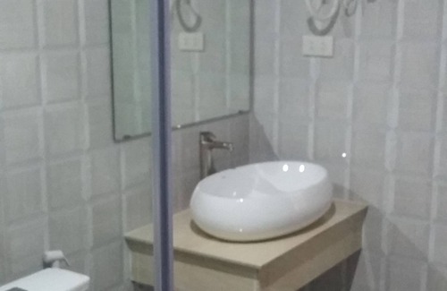 Hoa Lu Hotel | Limestone View Homestay