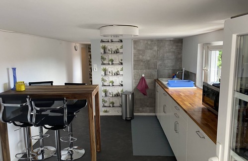 Arcangues Apartment | Limite Biarritz Garden level of a pleasant house (dead end) heated swimming pool