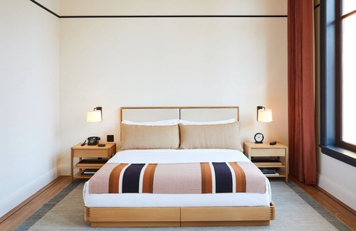 Kirkos Hotel | Limited Edition