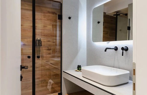 Limni Hotel | LIMNI Boutique Experience Hotel