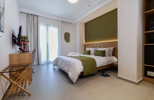 Limni Hotel | LIMNI Boutique Experience Hotel