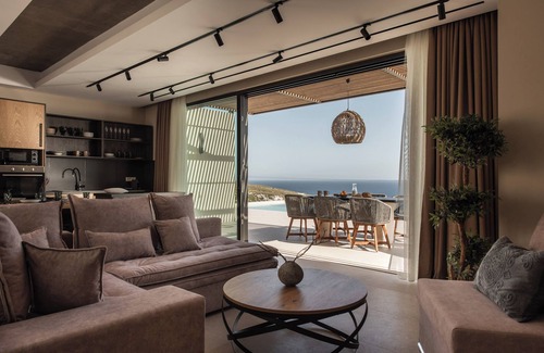 Maries Villa | Limnionas Absolute Cave Villa