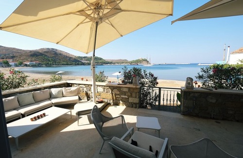 Myrina Apartment | Limnos Experience - luxury beachfront apartment for six