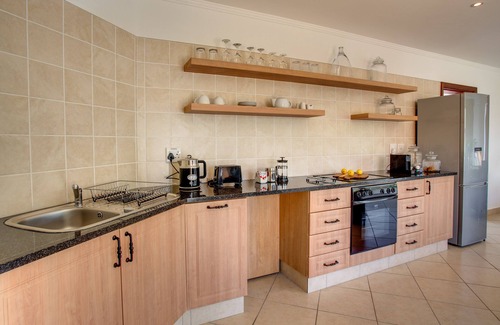 Robberg Beach House | Limoni Luxury Suites