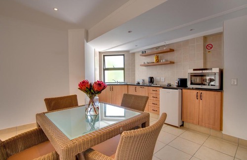 Robberg Beach House | Limoni Luxury Suites