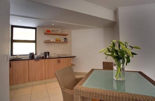 Robberg Beach House | Limoni Luxury Suites