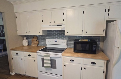 Indian River House | Linares Ranch Northern Escape Sleeps 8