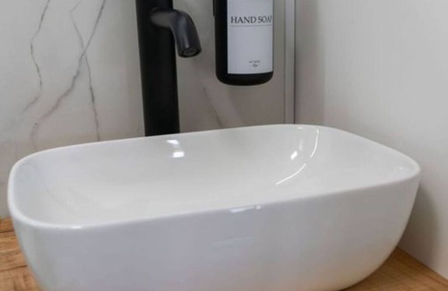Ellicottville Apartment | Lincoln Boutique Motel- Lower King #3