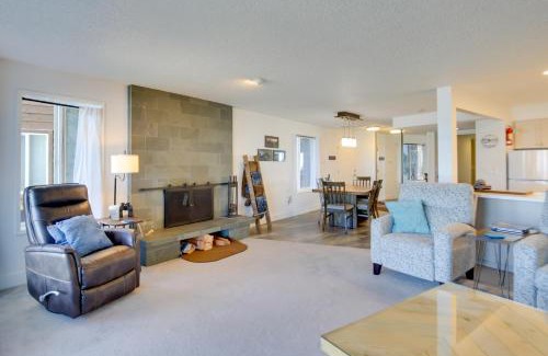 Lincoln Beach Apartment | Lincoln City Beach Condo Clubhouse and Pool Access!