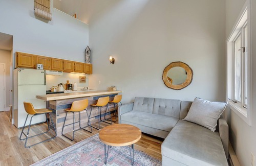 Lincoln Apartment | Lincoln Condo w/Resort Amenities & Mountain Views