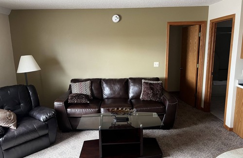 Escanaba Hotel | Lincoln Host Motor Inn