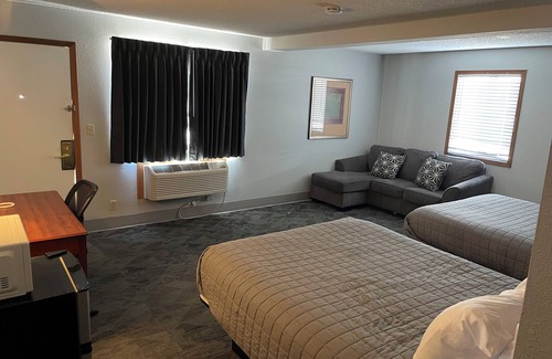 Lincoln Hotel | Lincoln Hotel - Double Queen Deluxe