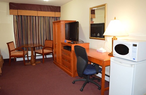 Sturgeon Falls Hotel | Lincoln Motel