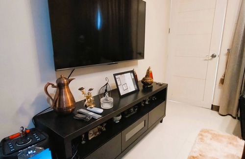Buhangin House | Lincoln's Home - 3br townhouse w/kids pool and 11 mins from airport!