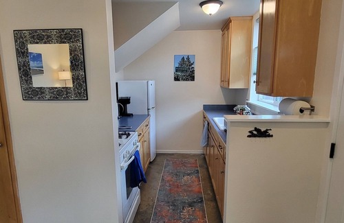 Arcata House | Lincoln & Sunset Townhouse