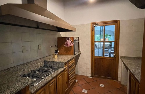 Chacras de Coria House | Lindísima casa con jardín y pileta en Chacras