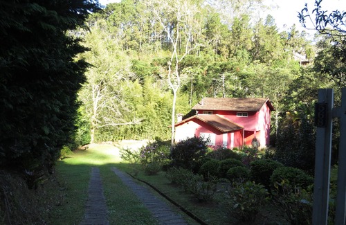 Nova Friburgo Cottage | Linda Casa em Mury, com Riacho e Lareira