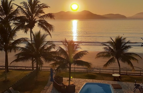 Praia da Fortaleza House | LINDA CASA PE NA AREIA NA PRAIA DA FORTALEZA EM UBATUBA - SP.