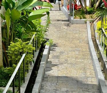 Martim de Sa Apartment | LINDA COBERTURA DUPLEX, PÉ NA AREIA,VISTA LINDA.