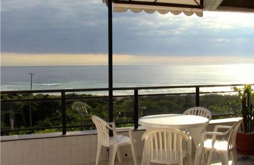 Ingleses Norte Apartment | Linda cobertura frente mar com piscina privativa e pé na areia!