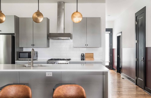 Hope Gardens House | Linda, Emmylou & Patsy by Avantstay 3 Unit Buyout w/11br in Heart of Nashville