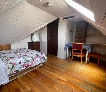 Mount Pleasant House | Linda guesthouse