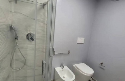 Milan House | "Linda" Holiday Home with Private Parking