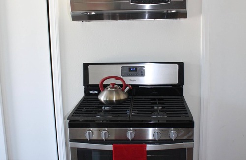 Linda Vista Apartment | Linda Vista Beautiful Studio Easy Parking Moving Heaven