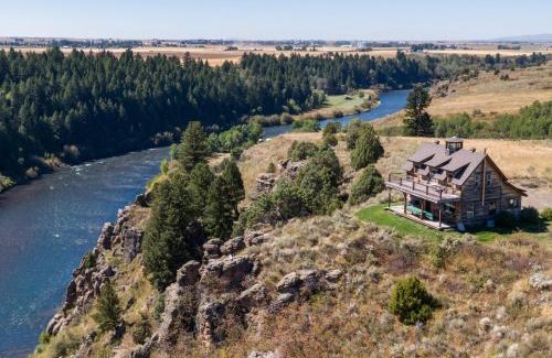 Ashton House | Lindas Perch