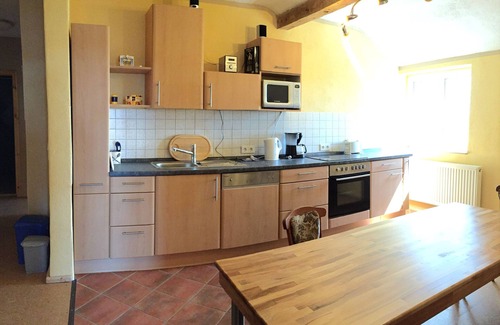 Altenkirchen Apartment | Linden apartment in the Reidervitz manor house, 1.3 km to the beach