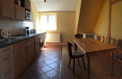 Altenkirchen Apartment | Linden apartment in the Reidervitz manor house, 1.3 km to the beach