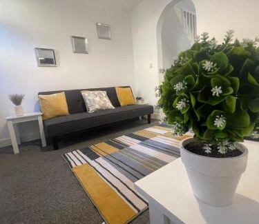 North Wheatley House | Linden House