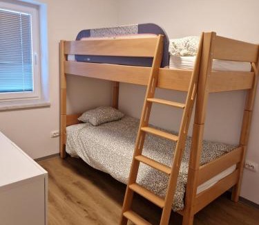 Smarje pri Jelsah Apartment | Linden Retreat Apartments with Sauna