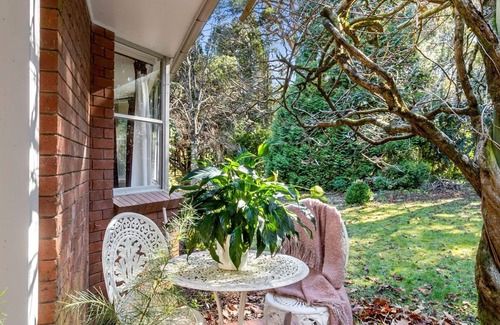 Mount Wilson House | LINDEN -SPECIALS ON NOW !