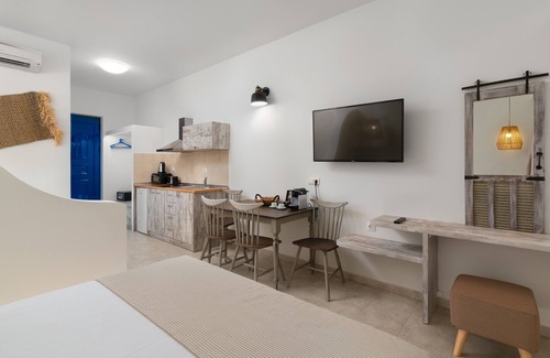 Lindos Hotel | 'Lindian Myth' Sea View Studios