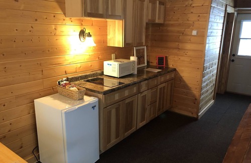 Brook Park Cabin | Lindisfarne Retreat Center