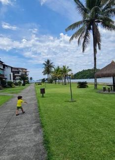 Bracui Apartment | lindo apartamento frente ao mar pe na areia