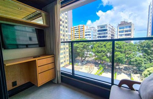 Graca Apartment | Lindo Studio de Alto padrão no Corredor da vitória com Cozinha Completa, Piscina e Academia no Rooftop, Lavanderia e Minimercado