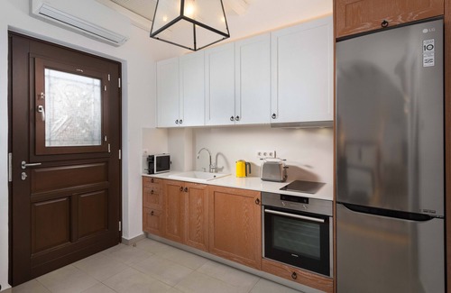 Lindos Apartment | Lindos Shore Junior Suite very close to Lindos Main Beach